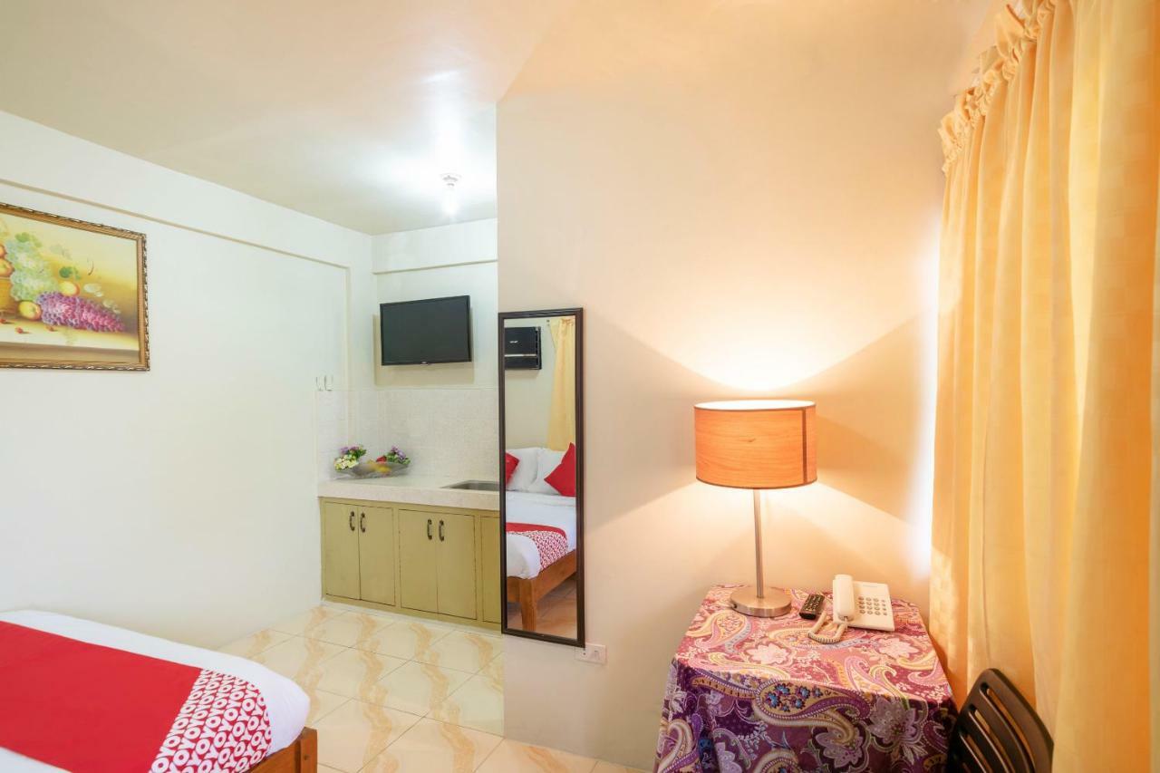 Conrado'S Apartelle Paranaque City Exteriér fotografie